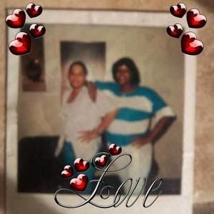 Meet your Posher, Mia